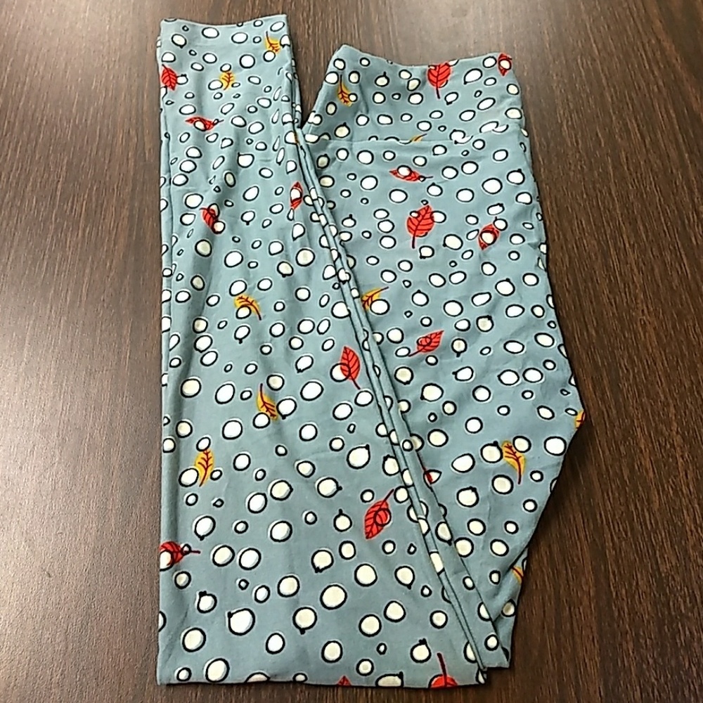 Brand New One Size LuLaRoe leggings! Leaves